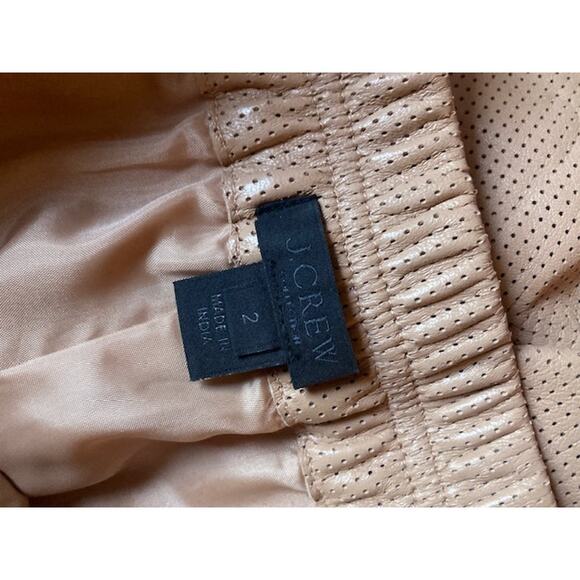 Tan Perforated LEATHER Lined Shorts - J Crew Collection - Size 2 - Picture 7 of 8